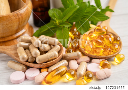 Fish oil vitamin with EPA and DHA,Alternative medicine herbal organic capsule with vitamin E omega 3. 127231655