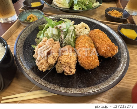 クリームコロッケ定食 127232275