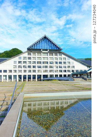 東北芸術工科大学　大学　私立大学　山形県　山形市 127234040