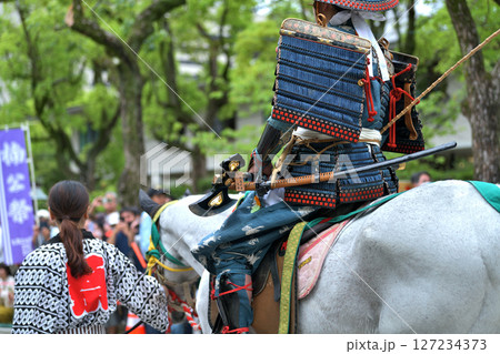 楠公行列　騎馬武者　神戸湊川神社の御神幸 127234373