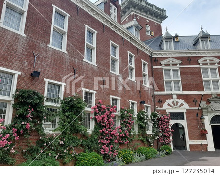 レンガの建物 建物 綺麗な建物 レンガの建物 建物 綺麗な建物 127235014