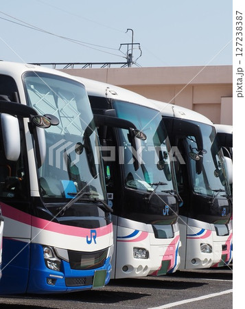 西日本JRの高速バス 127238387