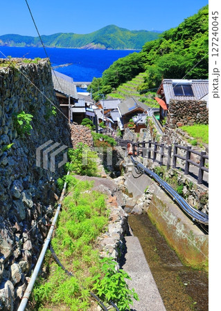 【愛媛県】晴天の外泊・石垣の里 【愛媛県】晴天の外泊・石垣の里 127240045