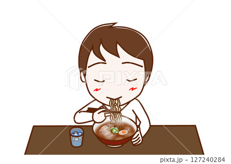 （上半身正面）熱々のラーメンを美味しそうに食べている男性 127240284