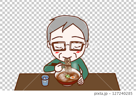 （上半身正面）熱々のラーメンを美味しそうに食べている高齢の男性 127240285