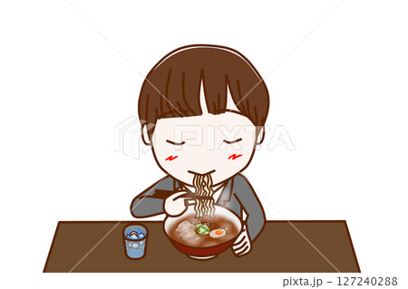 (上半身正面)熱々のラーメンを美味しそうに食べている男子学生 (上半身正面)熱々のラーメンを美味しそうに食べている男子学生 127240288