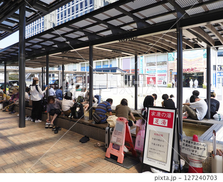熱海駅前の足湯 127240703