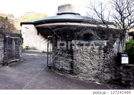 静岡県　熱海梅園の澤田政廣記念美術館 127241489