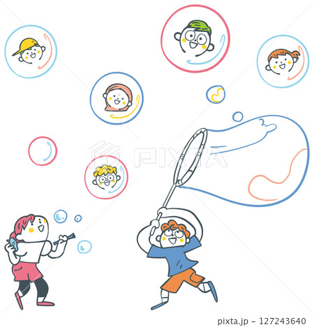 大きなシャボン玉を飛ばす小学生とシャボンに移る友達　セットのストックイラスト素材 127243640