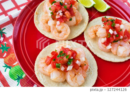 海老のタコス Shrimp tacos (Tacos de camarón) 海老のタコス Shrimp tacos (Tacos de camarón) 127244126