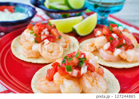 海老のタコス Shrimp tacos (Tacos de camarón) 海老のタコス Shrimp tacos (Tacos de camarón) 127244865