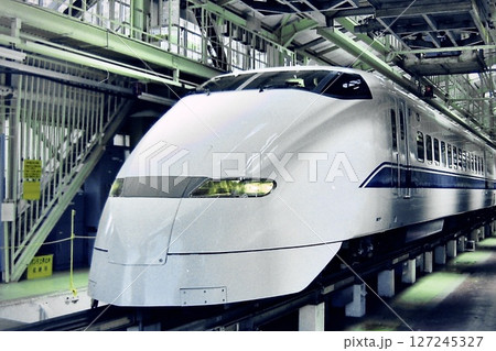 浜松車両基地の新幹線300系 浜松車両基地の新幹線300系 127245327