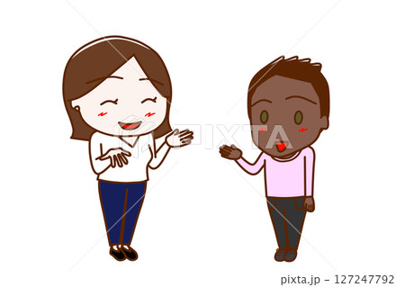 （全身斜め）女性と笑顔で楽しく会話するアフリカ系少年 127247792