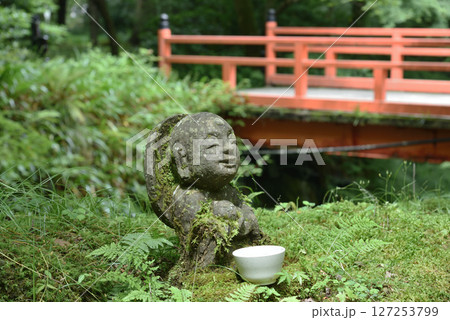 京都大原三千院 おさな地蔵(京都市左京区) 京都大原三千院 おさな地蔵(京都市左京区) 127253799