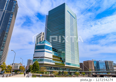 神奈川県　横浜市の都市風景　横浜市役所 127254274