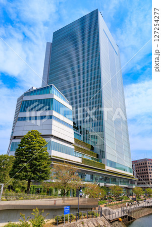 神奈川県　横浜市の都市風景　横浜市役所 127254277