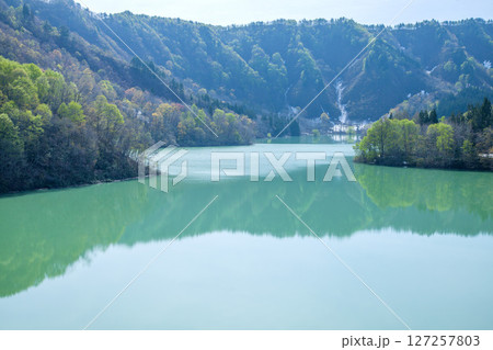 春の白川ダム湖 春の白川ダム湖 127257803
