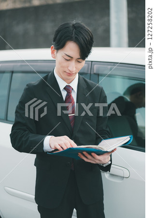 ディーラー営業スタッフ 127258202