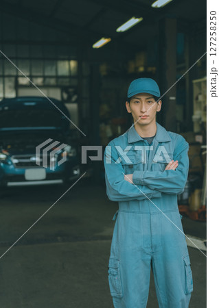 自動車整備工場 自動車整備工場 127258250
