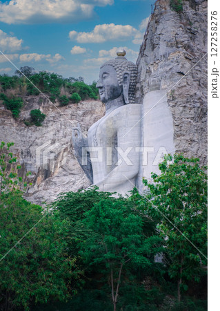 Wat Khao Tham Thiam temple U Thong, Suphanburi Wat Khao Tham Thiam temple U Thong, Suphanburi 127258276