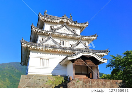 【愛媛県】快晴の宇和島城天守閣 【愛媛県】快晴の宇和島城天守閣 127260951