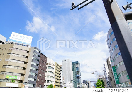東京のオフィスビル 東京のオフィスビル 127261243