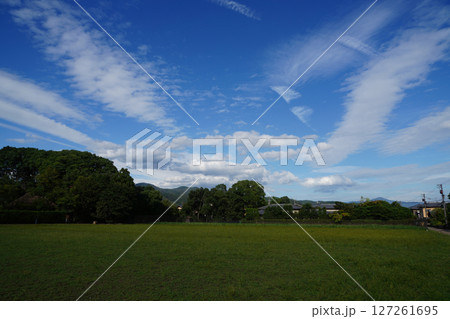 嵯峨野落柿舎前の風景 嵯峨野落柿舎前の風景 127261695