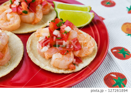 海老のタコス Shrimp tacos (Tacos de camarón) 127261894