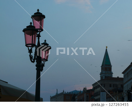 Pink lanterns in Venice, Italy Pink lanterns in Venice, Italy 127263455