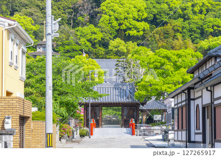 須磨寺　龍華橋と仁王門 127265917