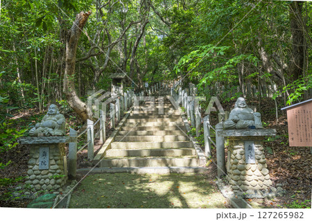 須磨寺 奥の院参道(十三佛・七福神巡り) 須磨寺 奥の院参道(十三佛・七福神巡り) 127265982