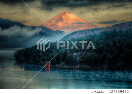 芦ノ湖 箱根神社 富士山 芦ノ湖 箱根神社 富士山 127269486
