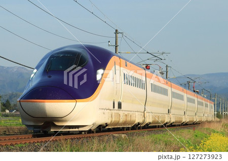 山形新幹線・つばさ　E8系 127273923