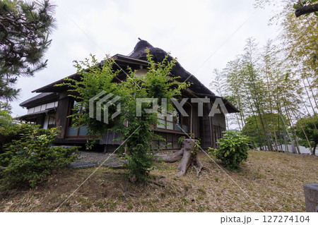 古民家の梅雨 127274104