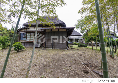 古民家の梅雨 127274106