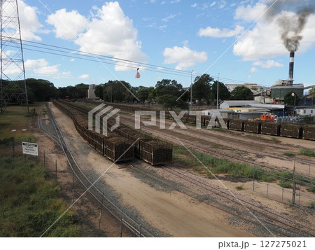 製糖工場とサトウキビ列車　Bruce Hwy, Home Hill QLD 4806 オーストラリア 127275021