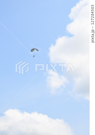 skydrive flying over the blue sky 127284503