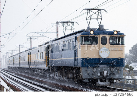 【JR西日本 山陽本線】EF65形+14系客車 127284666