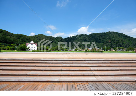 福井県敦賀市_金ヶ崎緑地ボードウォーク13_2024年8月 127284907