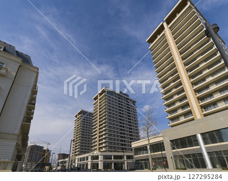 アゼルバイジャン・バクーの新興住宅地 / "Baku White City", Azerbaijan アゼルバイジャン・バクーの新興住宅地 / "Baku White City", Azerbaijan 127295284