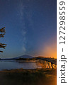 青森県 鶴の舞橋と岩木山にかかる天の川04 127298559