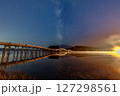 青森県 鶴の舞橋と岩木山にかかる天の川06 127298561