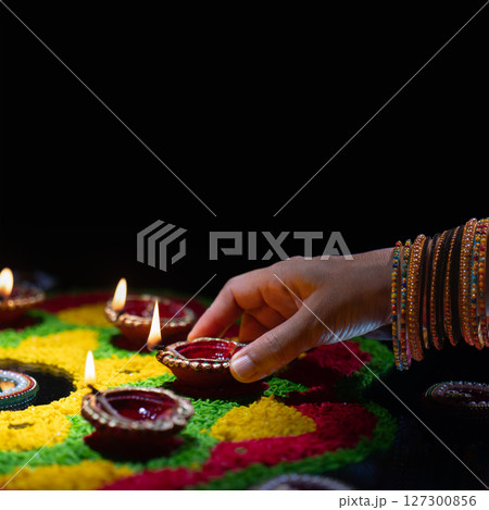 Diwali Traditions and Celebrations Around the World Diwali Traditions and Celebrations Around the World 127300856