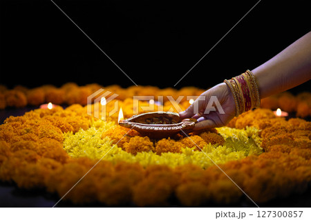 Diwali Traditions and Celebrations Around the World. 127300857