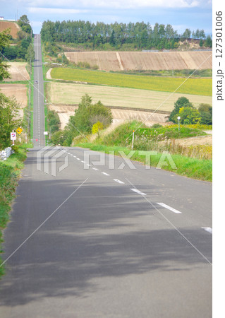 北海道上富良野町 ジェットコースターの路 北海道上富良野町 ジェットコースターの路 127301006
