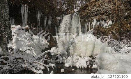 常滑の滝氷瀑 127301100