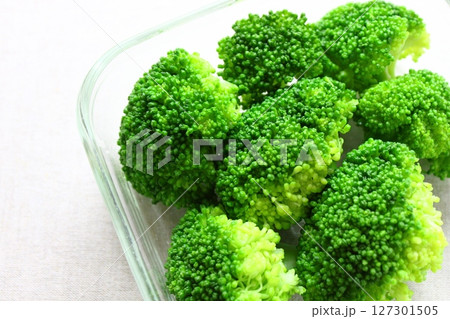 ゆでたブロッコリー 127301505