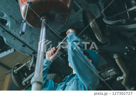 自動車整備士 127302727