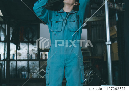 自動車整備士 127302731