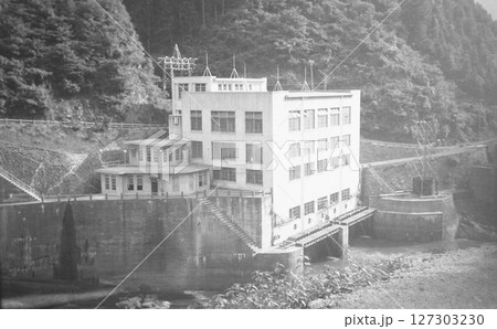古写真　1935-1944年　京都　瀬田川（宇治川）上流にかつて存在した大峯ダム 127303230